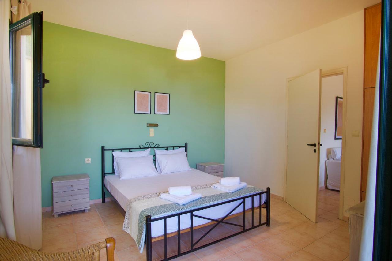 Lygaria Beach Apts Ligaria  Esterno foto